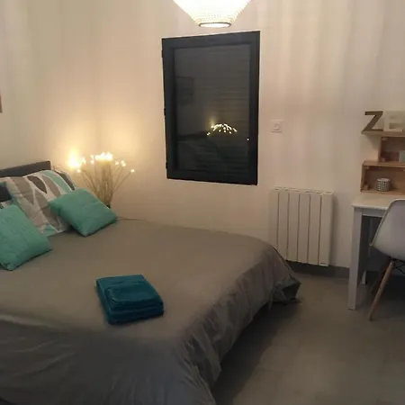 Duplex Independant Avec Acces Piscine