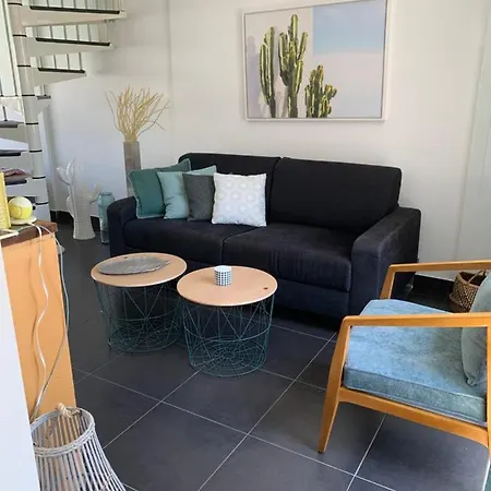 Duplex Indépendant Avec Accès Piscine * Vendargues