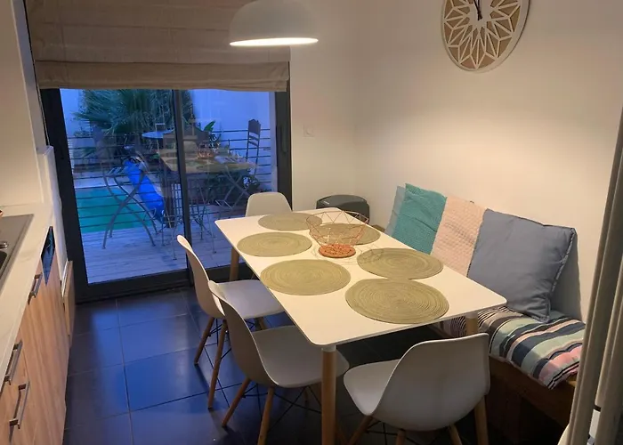 Duplex Independant Avec Acces Piscine Apartment